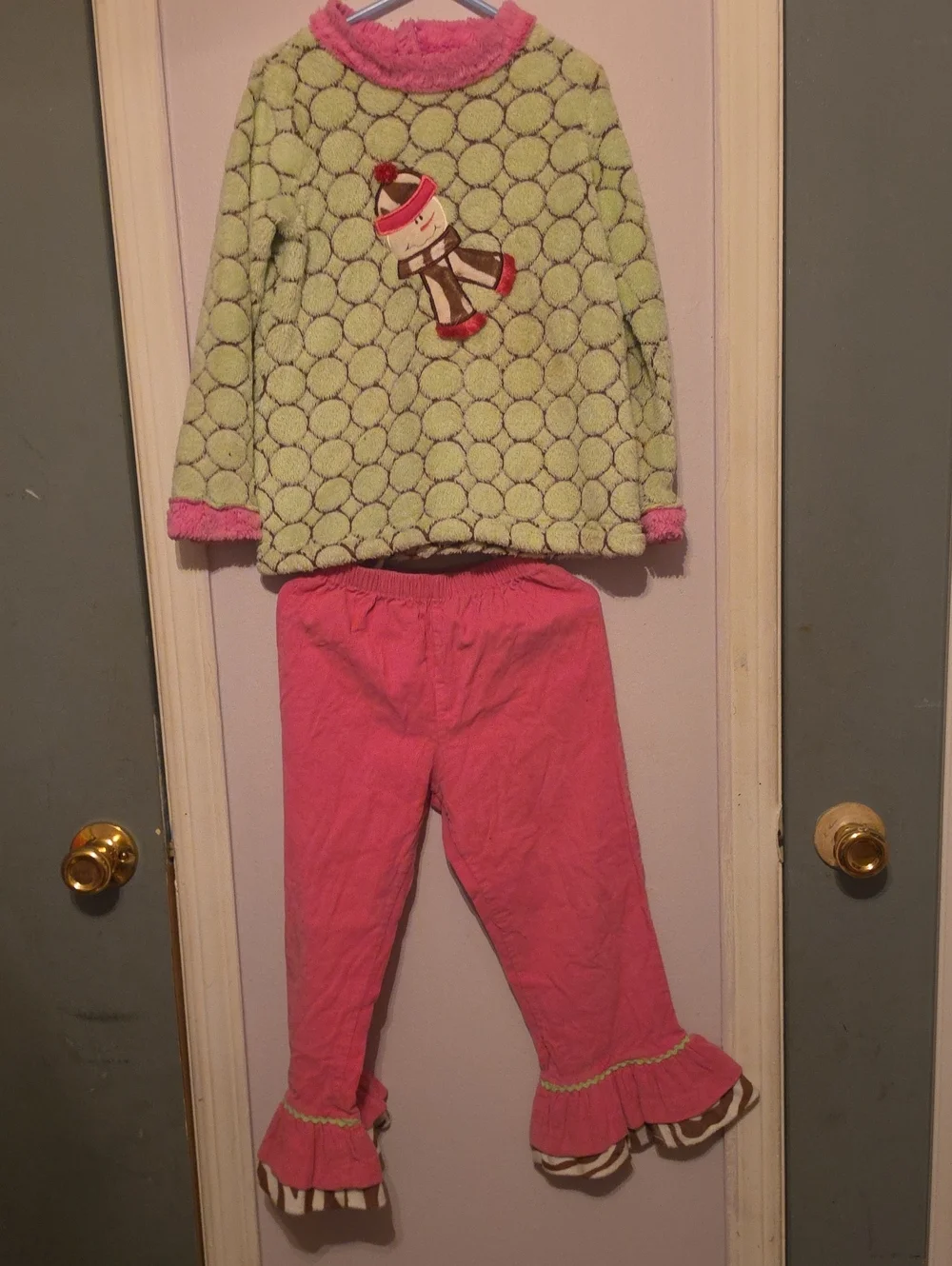 Cozy Green & Pink Kids Christmas Set with Snowman Accent